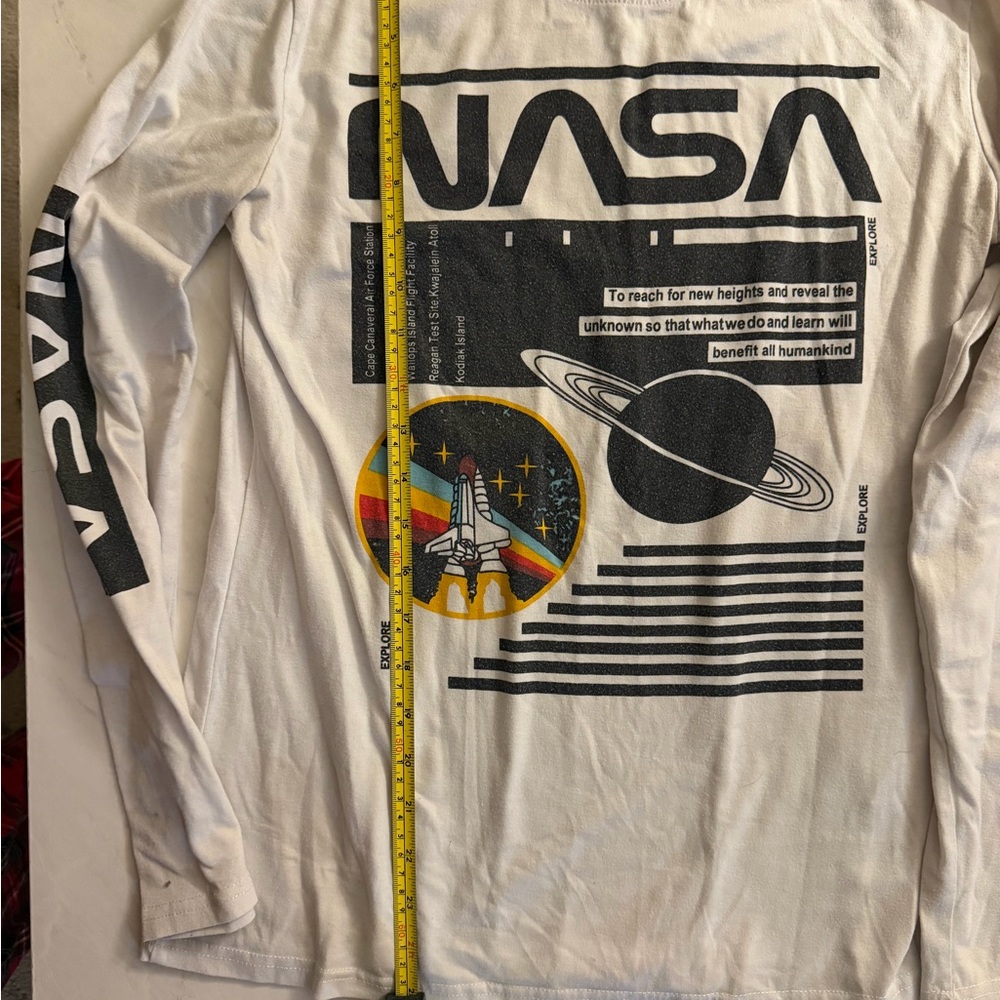 NASA White Long Sleeve Graphic Tee with Retro Rocket Shuttle Space 90’s Y2K - Picture 3 of 4